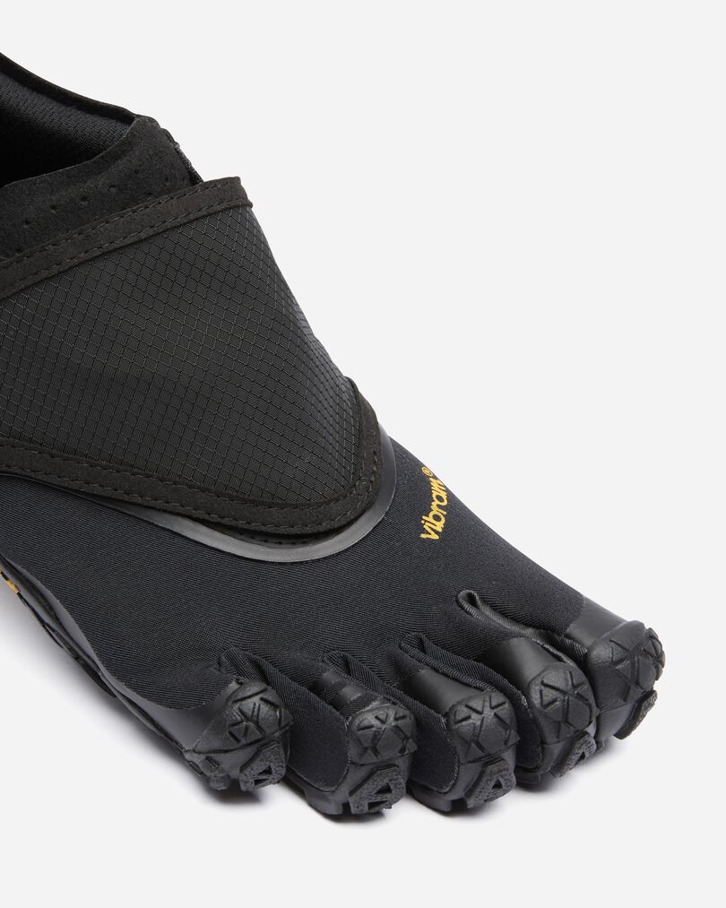 25W7501_New20V-Trail-Wing_Final20Name20Tbd_Total20Black_03-1.jpg