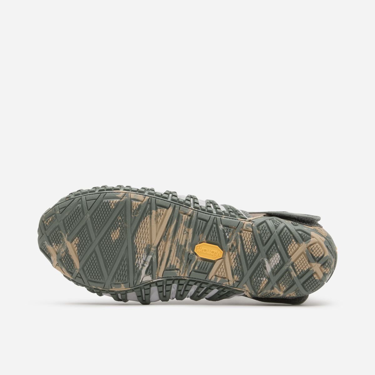 Furoshiki20Original_25MAD04_Light_Grey_Green_Camo_02-3.jpg